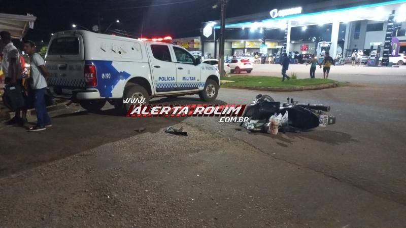 VÍDEO - Motociclista sofreu grave acidente e teve fratura na perna, após colisão entre carro e moto, em Rolim de Moura VÍDEO - Motociclista sofreu grave acidente e teve fratura na perna, após colisão entre carro e moto, em Rolim de Moura