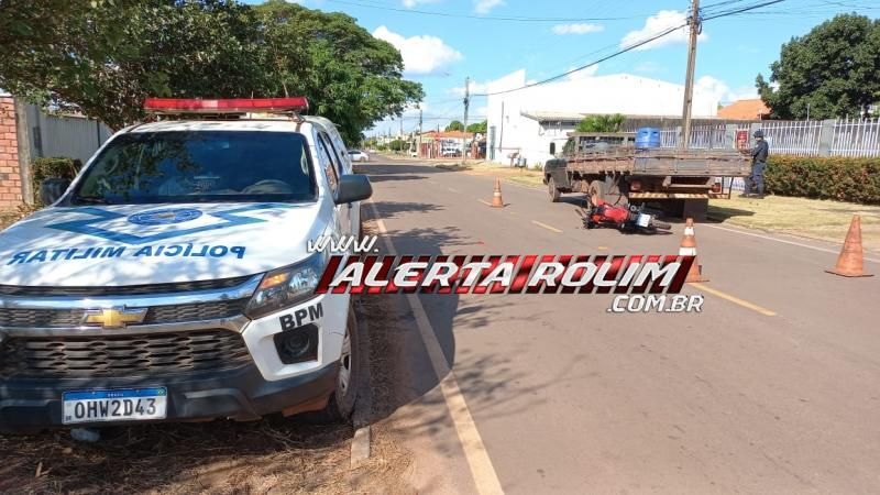 No terceiro acidente do dia, motociclista foi socorrido após bater em caminhonete estacionada, em Rolim de Moura No terceiro acidente do dia, motociclista foi socorrido após bater em caminhonete estacionada, em Rolim de Moura