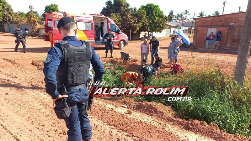 Ocupantes de moto ficaram feridos após colisão com carro nessa tarde no bairro Olímpico, em Rolim de Moura Ocupantes de moto ficaram feridos após colisão com carro nessa tarde no bairro Olímpico, em Rolim de Moura