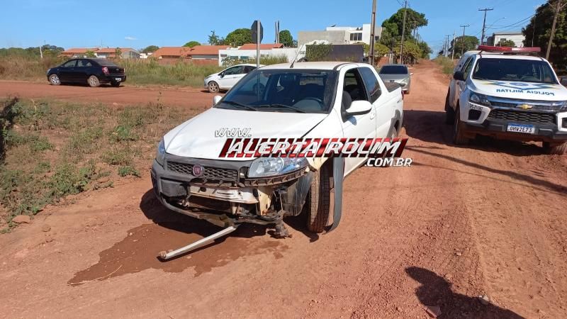 Ocupantes de moto ficaram feridos após colisão com carro nessa tarde no bairro Olímpico, em Rolim de Moura Ocupantes de moto ficaram feridos após colisão com carro nessa tarde no bairro Olímpico, em Rolim de Moura