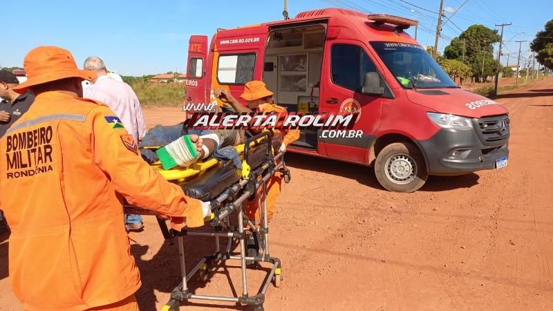 Ocupantes de moto ficaram feridos após colisão com carro nessa tarde no bairro Olímpico, em Rolim de Moura Ocupantes de moto ficaram feridos após colisão com carro nessa tarde no bairro Olímpico, em Rolim de Moura