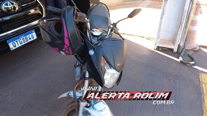 PM registrou colisão entre carro e moto que deixou uma pessoa ferida nessa manhã, em Rolim de Moura PM registrou colisão entre carro e moto que deixou uma pessoa ferida nessa manhã, em Rolim de Moura