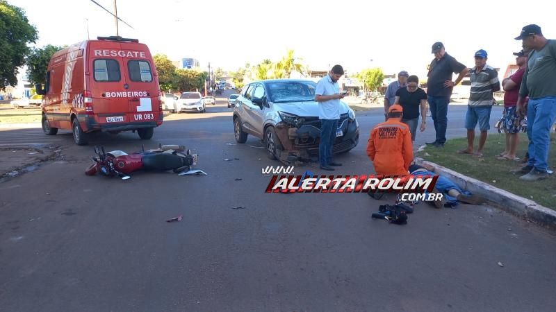 Primeiro acidente de trânsito do dia deixou condutor de moto com fratura em uma das pernas, em Rolim de Moura Primeiro acidente de trânsito do dia deixou condutor de moto com fratura em uma das pernas, em Rolim de Moura