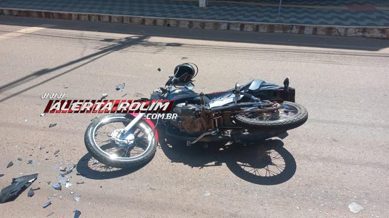 Adolescente foi socorrido após bater moto na traseira de carro, em Rolim de Moura Adolescente foi socorrido após bater moto na traseira de carro, em Rolim de Moura