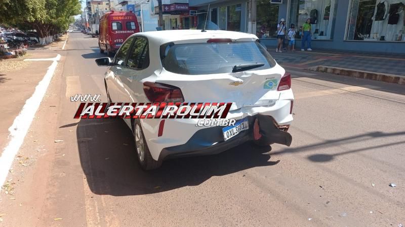 Adolescente foi socorrido após bater moto na traseira de carro, em Rolim de Moura Adolescente foi socorrido após bater moto na traseira de carro, em Rolim de Moura
