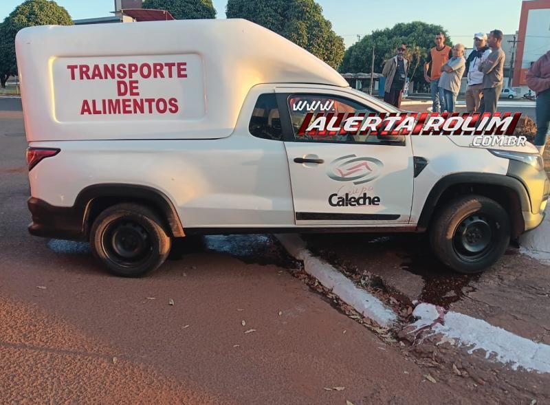 Após passar mal, motorista bateu em mureta da rotatória, em Rolim de Moura Após passar mal, motorista bateu em mureta da rotatória, em Rolim de Moura