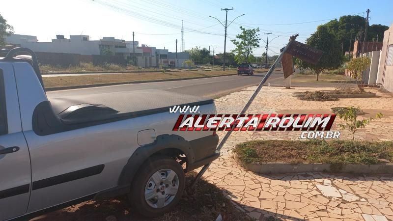 Colisão entre dois Stradas foi registrada nessa tarde no bairro Beira Rio, em Rolim de Moura Colisão entre dois Stradas foi registrada nessa tarde no bairro Beira Rio, em Rolim de Moura