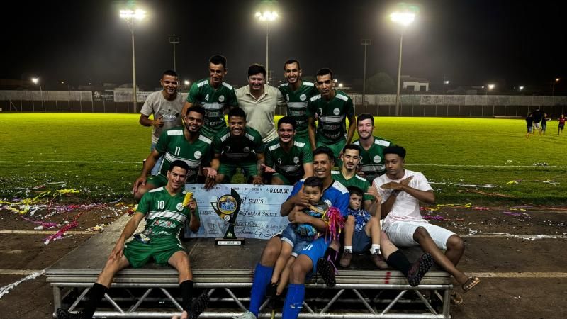 Farma Vida de São Miguel vence nos pênaltis o Peladeiros de Migrantinópolis e leva o título da Copa REC no estádio Cassolão Farma Vida de São Miguel vence nos pênaltis o Peladeiros de Migrantinópolis e leva o título da Copa REC no estádio Cassolão