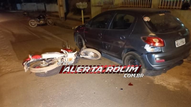 Motociclista foi socorrido após bater em carro estacionado, em Rolim de Moura Motociclista foi socorrido após bater em carro estacionado, em Rolim de Moura