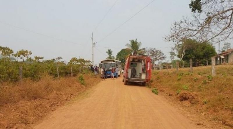 Colisão entre moto e ônibus escolar resultou na morte de jovem na zona rural de São Miguel do Guaporé Colisão entre moto e ônibus escolar resultou na morte de jovem na zona rural de São Miguel do Guaporé