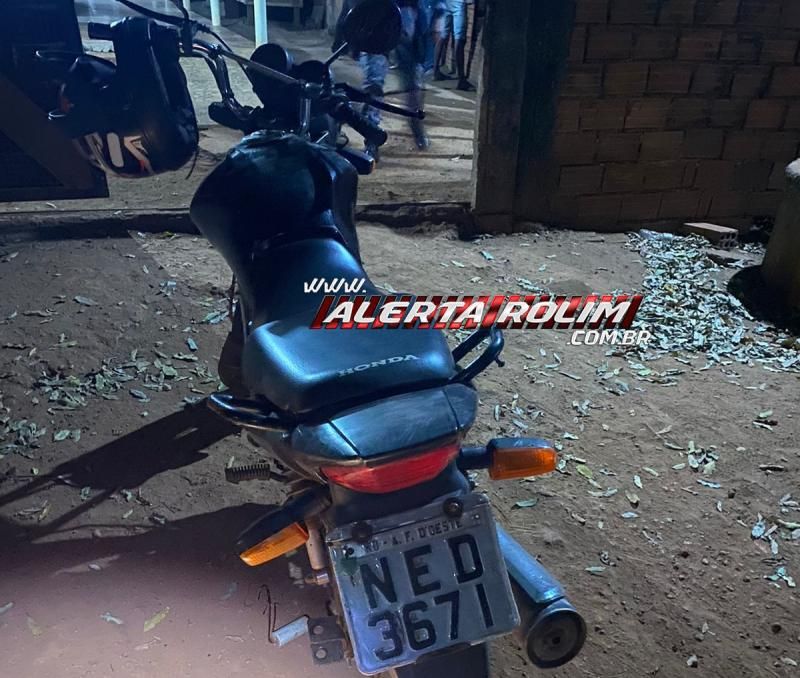 Duas motocicletas furtadas foram recuperadas pela Polícia Militar, em Rolim de Moura Duas motocicletas furtadas foram recuperadas pela Polícia Militar, em Rolim de Moura