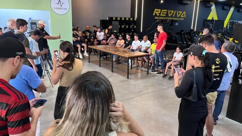 Em grande festa, atacante Walter é apresentado ao Rolim de Moura Esporte Clube Em grande festa, atacante Walter é apresentado ao Rolim de Moura Esporte Clube
