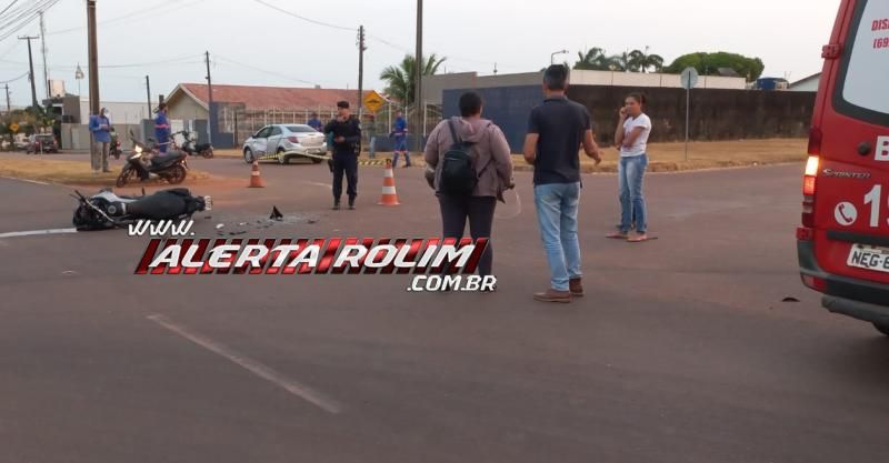 Motociclista foi socorrido após sofrer acidente de trânsito nessa tarde, em Rolim de Moura Motociclista foi socorrido após sofrer acidente de trânsito nessa tarde, em Rolim de Moura