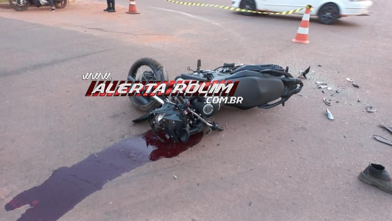 Motociclista foi socorrido após sofrer acidente de trânsito nessa tarde, em Rolim de Moura Motociclista foi socorrido após sofrer acidente de trânsito nessa tarde, em Rolim de Moura
