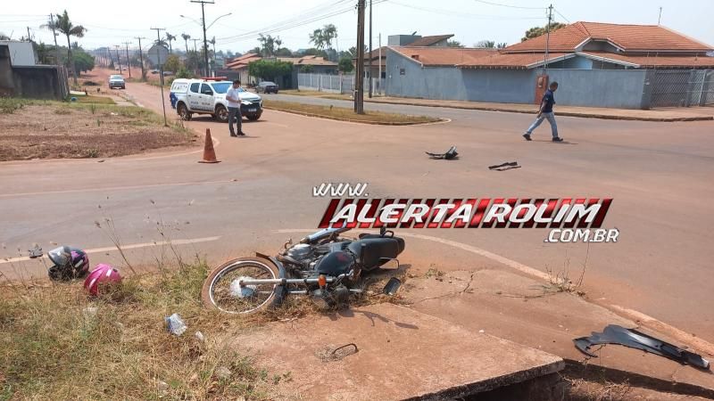 Terceiro acidente do dia foi colisão entre carro e moto, em Rolim de Moura Terceiro acidente do dia foi colisão entre carro e moto, em Rolim de Moura