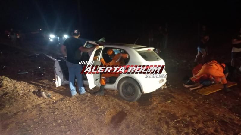 ATUALIZAÇÃO – Motorista morreu e criança ficou em estado grave após colisão frontal entre dois carros na RO 383, em Rolim de Moura ATUALIZAÇÃO – Motorista morreu e criança ficou em estado grave após colisão frontal entre dois carros na RO 383, em Rolim de Moura