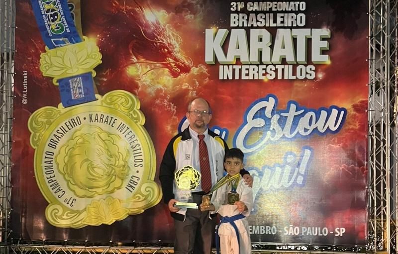 26 medalhas foram conquistadas pela Academia Pequeno Dragão de Rolim de Moura, no Campeonato Brasileiro Interestilos, em São Paulo 26 medalhas foram conquistadas pela Academia Pequeno Dragão de Rolim de Moura, no Campeonato Brasileiro Interestilos, em São Paulo
