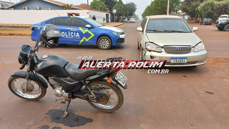 Acidente de trânsito deixou condutora de moto ferida nessa tarde, em Rolim de Moura Acidente de trânsito deixou condutora de moto ferida nessa tarde, em Rolim de Moura