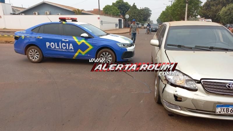 Acidente de trânsito deixou condutora de moto ferida nessa tarde, em Rolim de Moura Acidente de trânsito deixou condutora de moto ferida nessa tarde, em Rolim de Moura