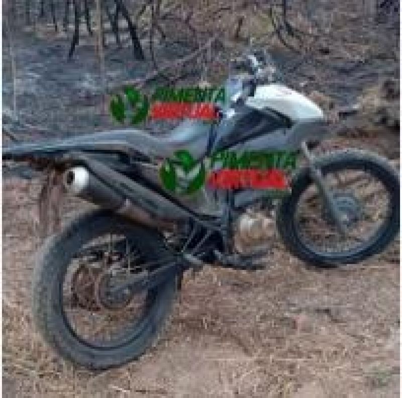 Caso Betinho – Polícia Militar recebe denúncia e localiza motocicleta pertencente ao jovem, escondida em bueiro na BR-364 em Pimenta Bueno Caso Betinho – Polícia Militar recebe denúncia e localiza motocicleta pertencente ao jovem, escondida em bueiro na BR-364 em Pimenta Bueno