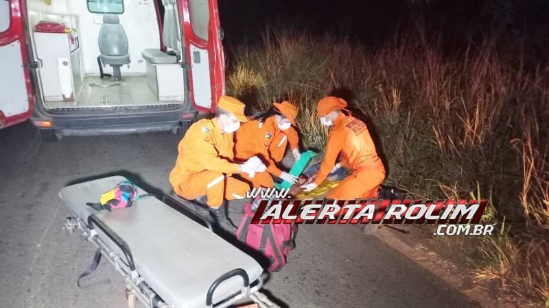 Idoso sofreu graves ferimentos após ser atingido por carro na RO 383, em Rolim de Moura Idoso sofreu graves ferimentos após ser atingido por carro na RO 383, em Rolim de Moura