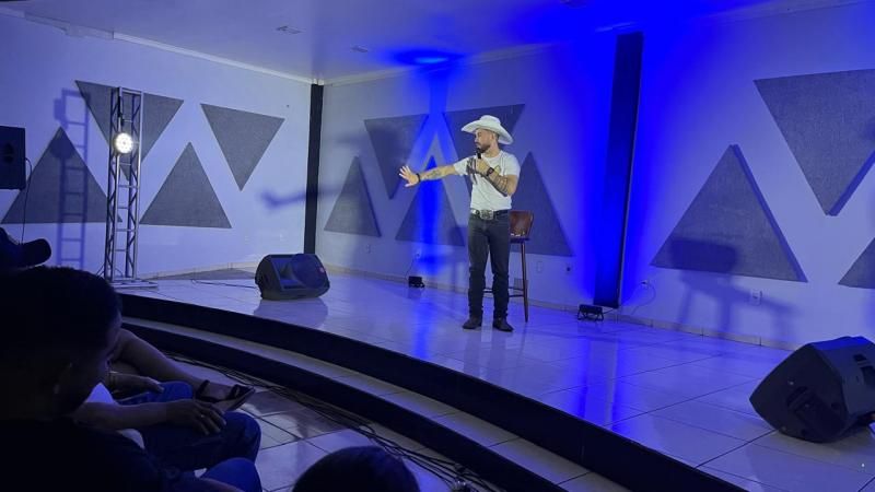 Show de Marcus Cirillo leva mais de 300 pessoas ao auditório do Sindsef Show de Marcus Cirillo leva mais de 300 pessoas ao auditório do Sindsef