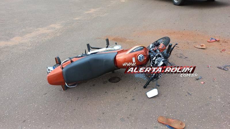 Acidente de trânsito envolvendo moto e caminhonete deixou um ferido nesta tarde, em Rolim de Moura Acidente de trânsito envolvendo moto e caminhonete deixou um ferido nesta tarde, em Rolim de Moura