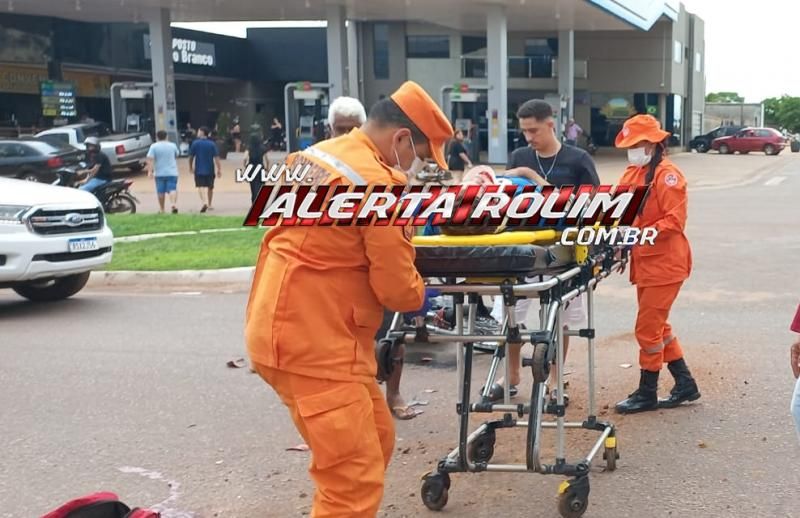 Acidente de trânsito envolvendo moto e caminhonete deixou um ferido nesta tarde, em Rolim de Moura Acidente de trânsito envolvendo moto e caminhonete deixou um ferido nesta tarde, em Rolim de Moura