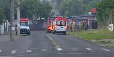 Homem mata a tiros pai, irmão e PM, deixa 9 feridos e é achado morto dentro de casa, diz polícia Homem mata a tiros pai, irmão e PM, deixa 9 feridos e é achado morto dentro de casa, diz polícia