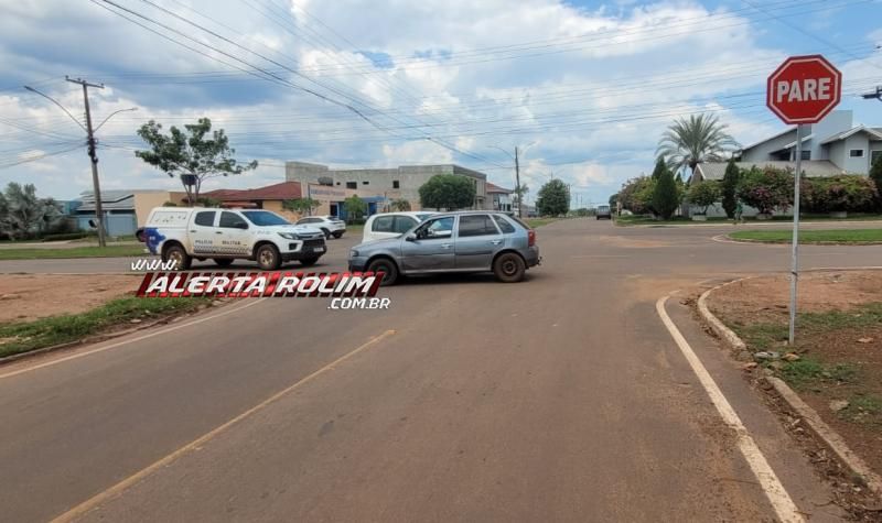 Segundo acidente de trânsito do dia envolvendo dois carros, em Rolim de Moura Segundo acidente de trânsito do dia envolvendo dois carros, em Rolim de Moura