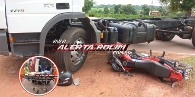Grave acidente de trânsito deixou condutor de moto com fratura nas duas pernas, em Rolim de Moura Grave acidente de trânsito deixou condutor de moto com fratura nas duas pernas, em Rolim de Moura