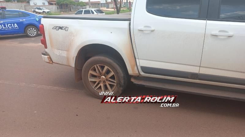 Acidente de trânsito envolvendo moto e caminhonete deixou mulher ferida, em Rolim de Moura Acidente de trânsito envolvendo moto e caminhonete deixou mulher ferida, em Rolim de Moura