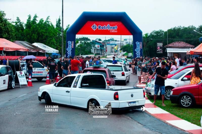 Aconteceu em Rolim de Moura o 8º Campeonato Rondoniense de Exposição de Carros Rebaixados, Antigos, Off-Road e Motos Aconteceu em Rolim de Moura o 8º Campeonato Rondoniense de Exposição de Carros Rebaixados, Antigos, Off-Road e Motos