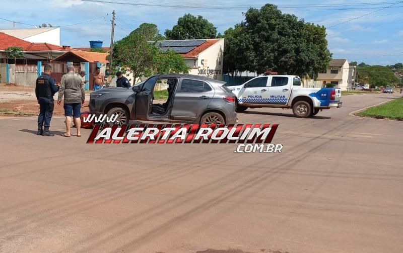 Mãe e filho foram socorridos após acidente de trânsito nesta manhã, em Rolim de Moura Mãe e filho foram socorridos após acidente de trânsito nesta manhã, em Rolim de Moura