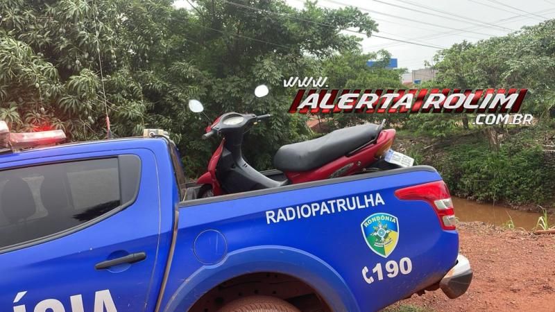 Mais dois veículos furtados foram recuperados pela Polícia Militar, em Rolim de Moura Mais dois veículos furtados foram recuperados pela Polícia Militar, em Rolim de Moura