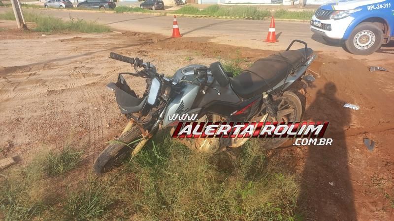 Acidente de trânsito envolvendo dois carros e uma moto foi registrado no penúltimo dia do ano, em Rolim de Moura Acidente de trânsito envolvendo dois carros e uma moto foi registrado no penúltimo dia do ano, em Rolim de Moura