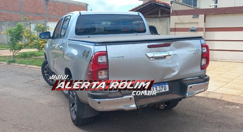 Acidente de trânsito foi registrado nesta sexta-feira 13, em Rolim de Moura Acidente de trânsito foi registrado nesta sexta-feira 13, em Rolim de Moura