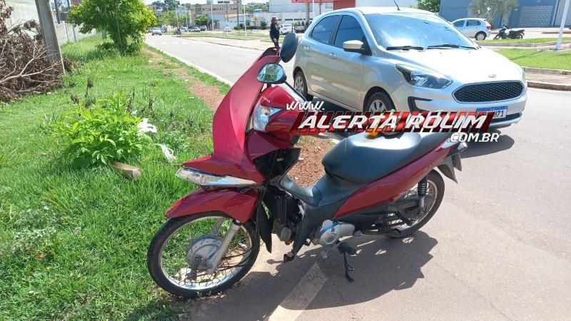 Acidente de trânsito foi registrado pela PM e bombeiros nesta tarde, em Rolim de Moura Acidente de trânsito foi registrado pela PM e bombeiros nesta tarde, em Rolim de Moura