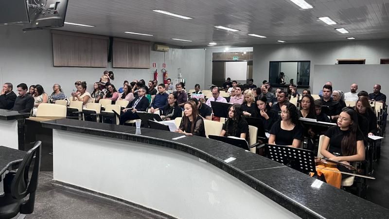 Câmara Municipal de Rolim de Moura realiza sessão solene em homenagem ao Dia da Bíblia Câmara Municipal de Rolim de Moura realiza sessão solene em homenagem ao Dia da Bíblia