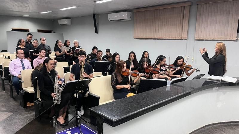 Câmara Municipal de Rolim de Moura realiza sessão solene em homenagem ao Dia da Bíblia Câmara Municipal de Rolim de Moura realiza sessão solene em homenagem ao Dia da Bíblia