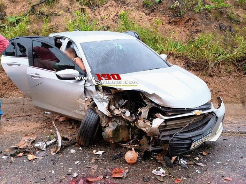 Colisão frontal entre dois veículos foi registrada na linha P 50, em Alta Floresta do Oeste Colisão frontal entre dois veículos foi registrada na linha P 50, em Alta Floresta do Oeste