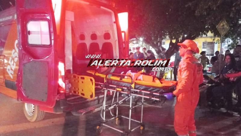 Criança foi socorrida com fratura na perna após ser atingida por moto enquanto passava por faixa de pedestres no Centro de Rolim de Moura Criança foi socorrida com fratura na perna após ser atingida por moto enquanto passava por faixa de pedestres no Centro de Rolim de Moura