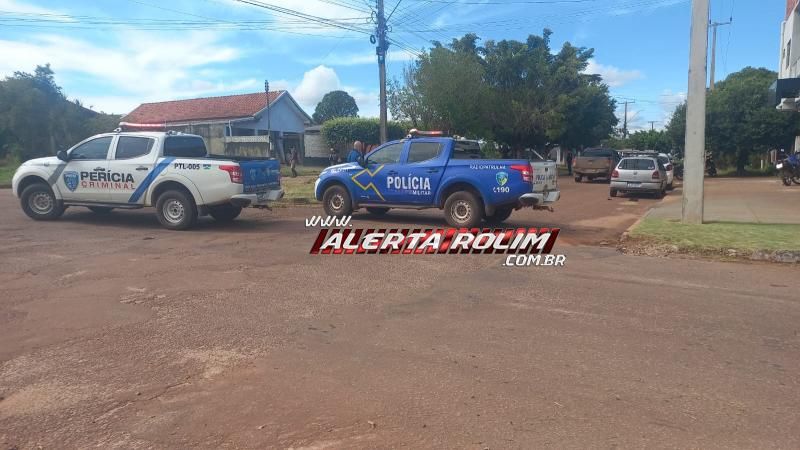 Duas adolescentes foram socorridas após colisão entre bicicleta e caminhonete no bairro São Cristóvão, em Rolim de Moura Duas adolescentes foram socorridas após colisão entre bicicleta e caminhonete no bairro São Cristóvão, em Rolim de Moura