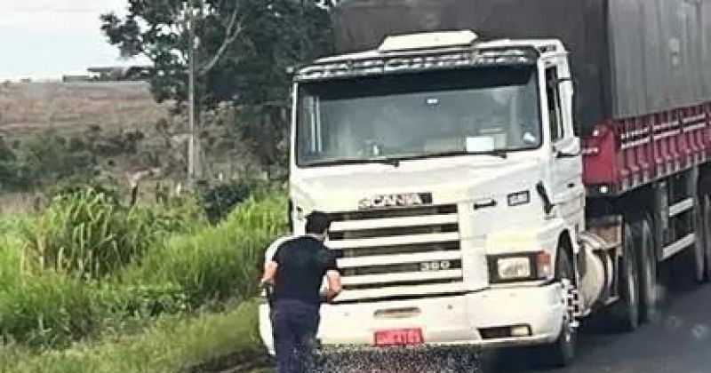 Morador de Rolim de Moura foi socorrido em estado grave após acidente de trânsito na BR 364, em Pimenta Bueno Morador de Rolim de Moura foi socorrido em estado grave após acidente de trânsito na BR 364, em Pimenta Bueno