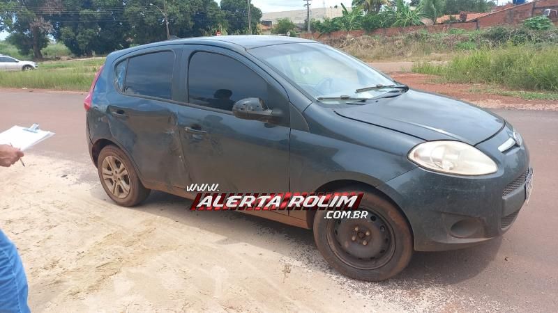 Acidente de trânsito deixou uma pessoa ferida nesta tarde, em Rolim de Moura Acidente de trânsito deixou uma pessoa ferida nesta tarde, em Rolim de Moura
