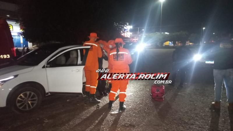 Homem foi atingido por tijolada na cabeça desferida por andarilho no Centro de Rolim de Moura Homem foi atingido por tijolada na cabeça desferida por andarilho no Centro de Rolim de Moura