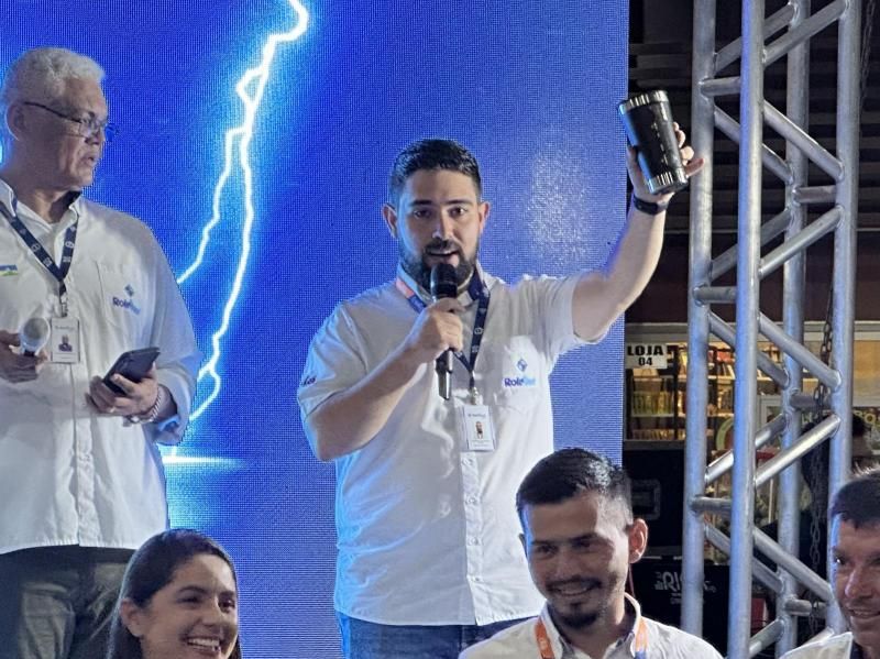 Rolim Net comemora 17 anos e realiza sorteio de Super Uno; ganhadora é de Seringueiras Rolim Net comemora 17 anos e realiza sorteio de Super Uno; ganhadora é de Seringueiras