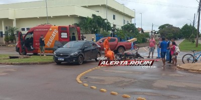 Acidente de trânsito foi registrado em rotatória nesta sexta-feira, em Rolim de Moura Acidente de trânsito foi registrado em rotatória nesta sexta-feira, em Rolim de Moura