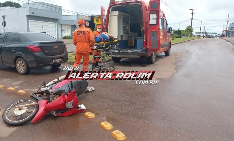 Acidente de trânsito foi registrado em rotatória nesta sexta-feira, em Rolim de Moura Acidente de trânsito foi registrado em rotatória nesta sexta-feira, em Rolim de Moura