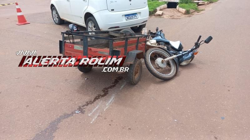 Acidente de trânsito envolvendo carro e moto deixou um ferido nesta tarde, em Rolim de Moura Acidente de trânsito envolvendo carro e moto deixou um ferido nesta tarde, em Rolim de Moura